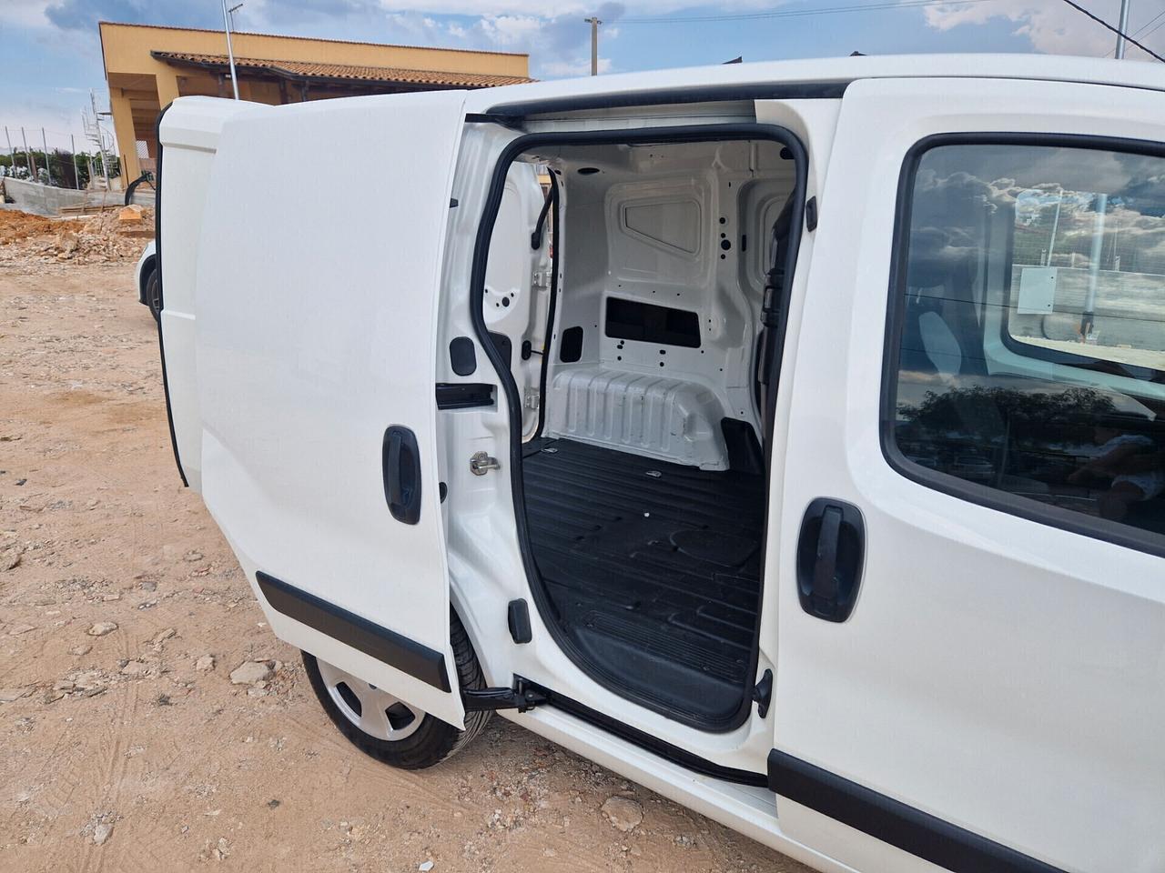 Fiat Fiorino 1.3 MJT 95CV Cargo SX