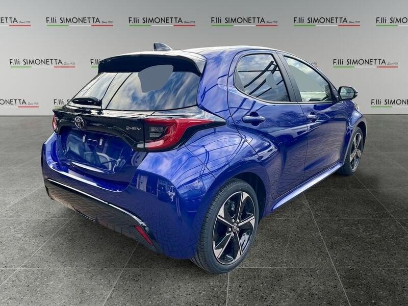Toyota Yaris 1.5h 130 Lounge - NUOVO