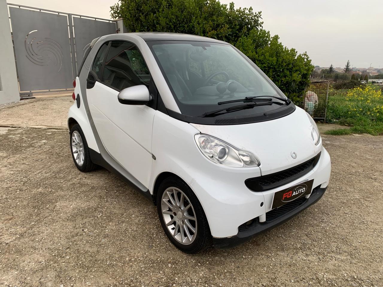 Smart ForTwo 1000 62 kW coupé passion