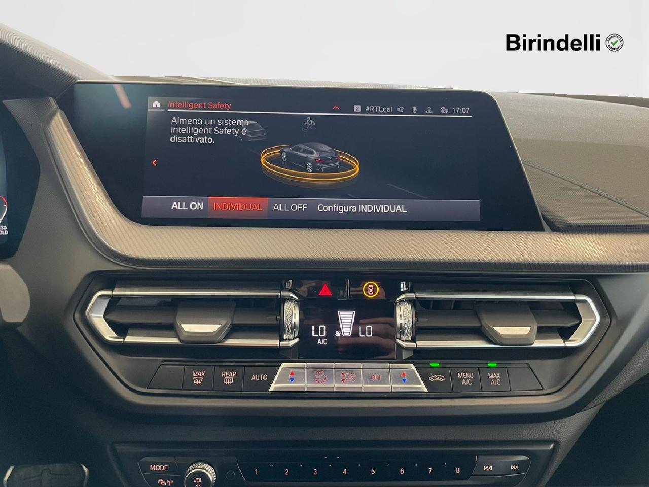 BMW Serie 1 (F40) - M 135i xDrive