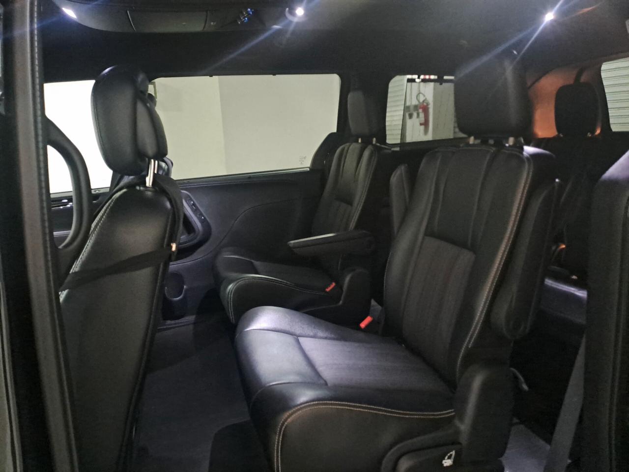 Lancia Voyager 2.8 Turbodiesel S 177 CV