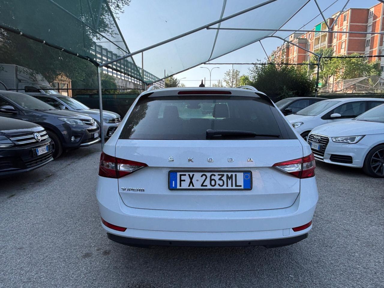 Skoda Superb 2.0 TDI 150CV DSG Wagon Executive