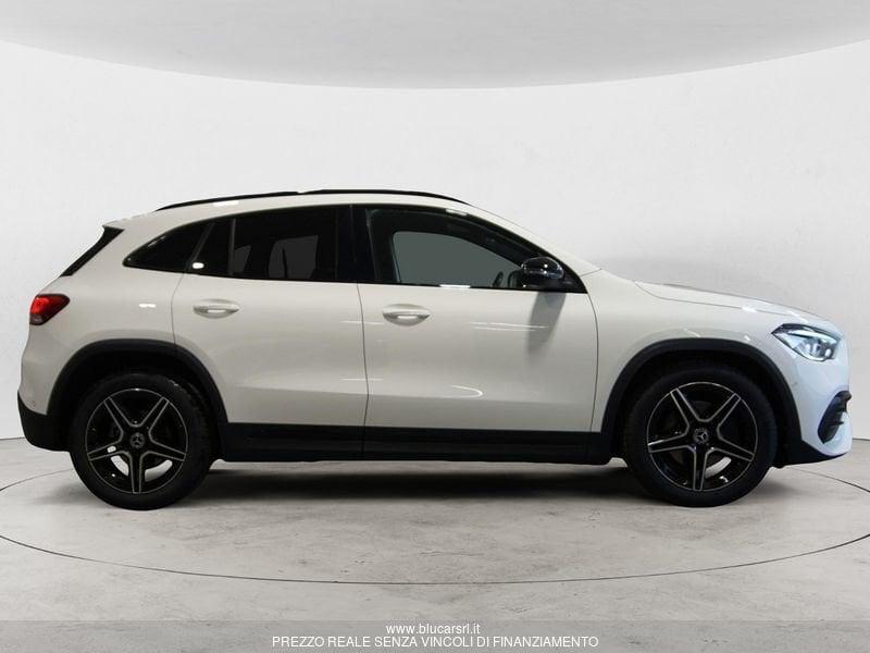 Mercedes-Benz GLA GLA 200 d Automatic Premium