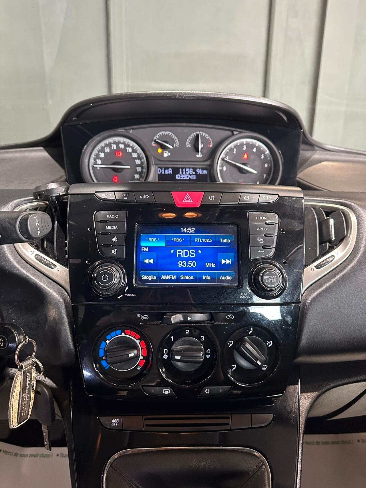 Lancia Ypsilon 1.2 69 CV 5 porte Gold (PER NEOPATENTATI)