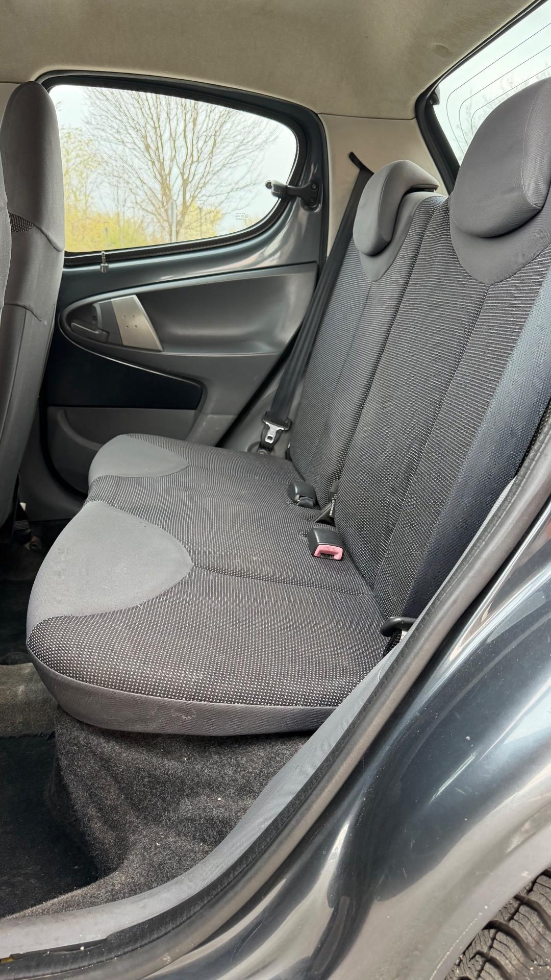 Peugeot 107 1.0 68CV 5p. Plaisir