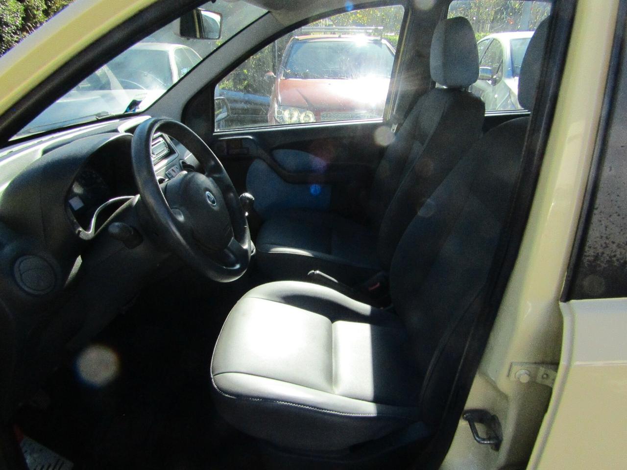 Fiat Panda 1.2 4x4 con GANCIO Traino