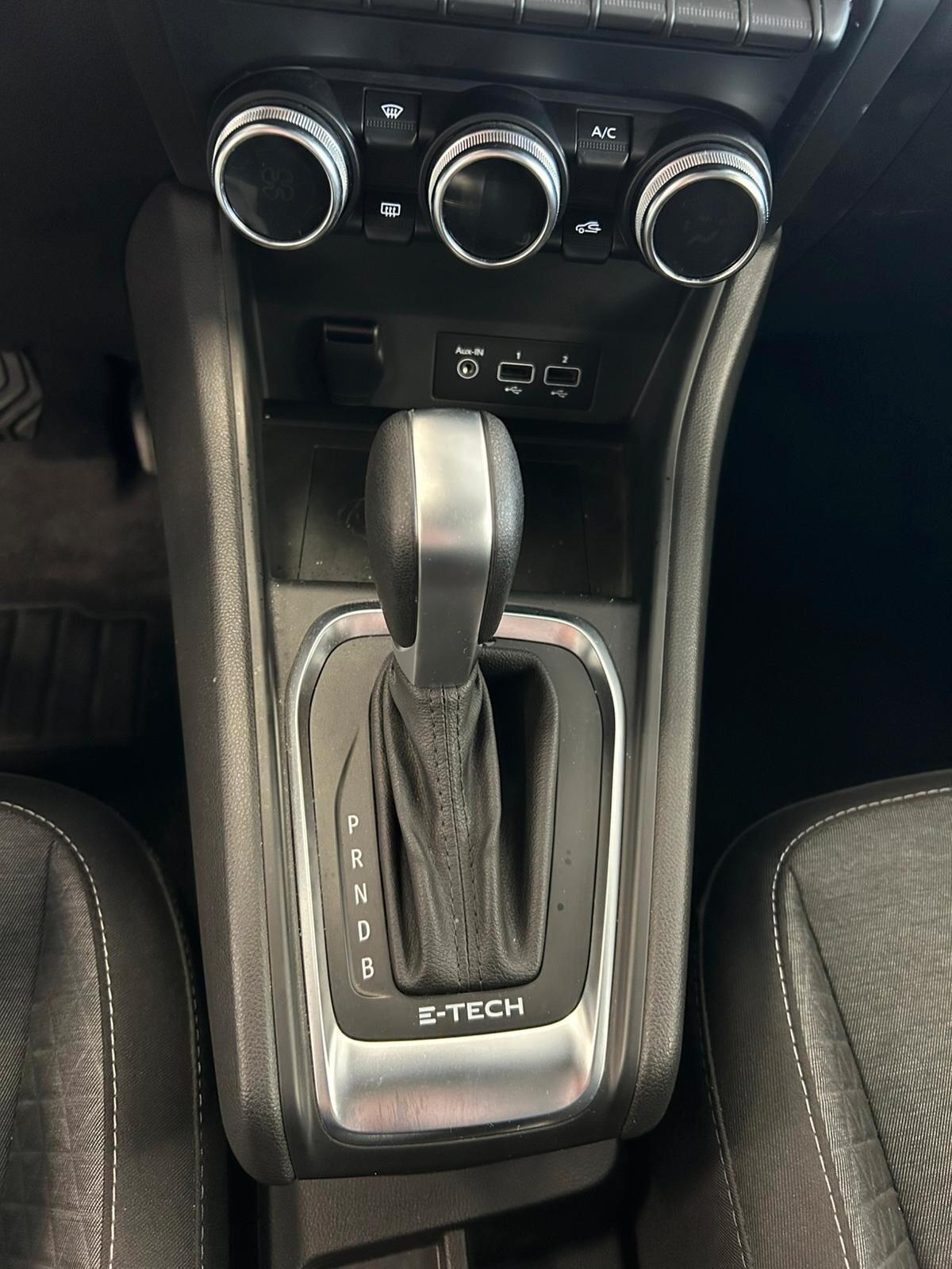 Renault Captur Full Hybrid E-Tech 145 CV Zen