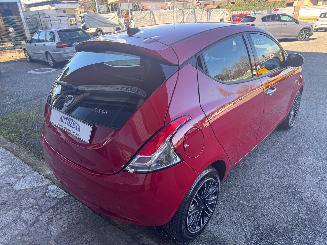 Lancia Ypsilon 1.0 Hybrid Gold
