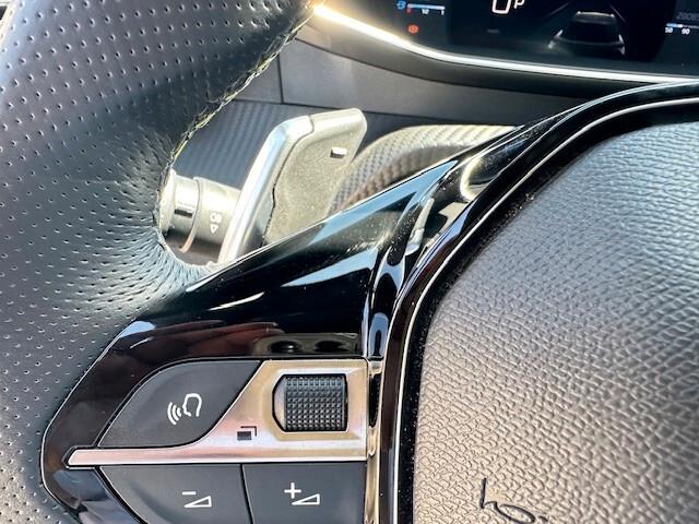 Peugeot 2008 PureTech 130 S&S EAT8 GT