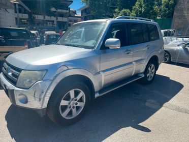 Mitsubishi Pajero 3.2 DI-D 16V aut. 5p. Instyle DPF