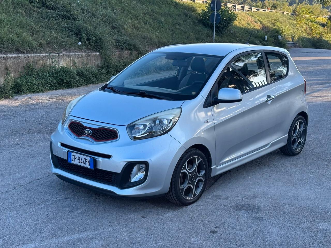 Kia Picanto 1.0 12V 3 porte Urban