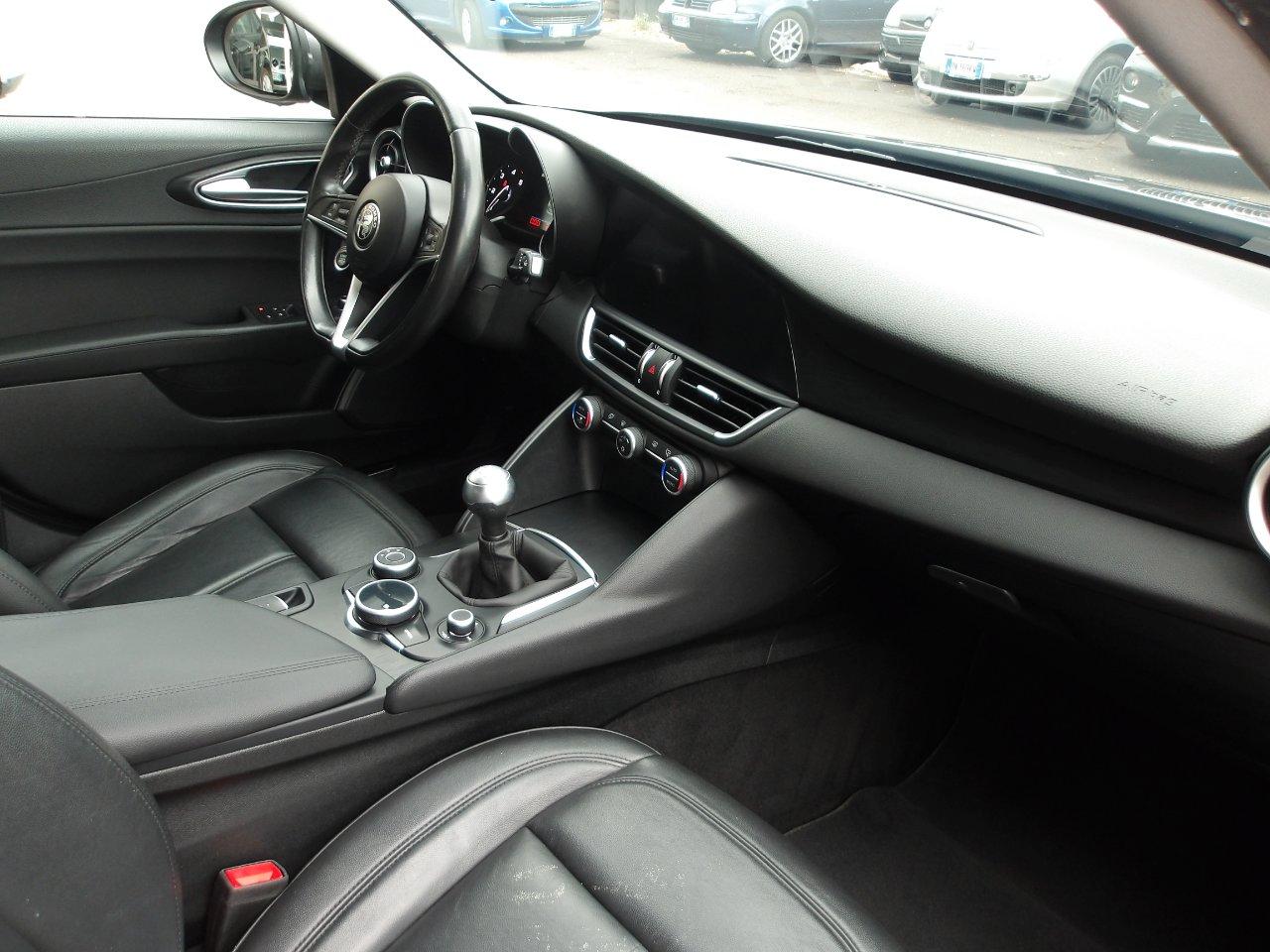 Alfa Romeo Giulia 2.2 t Super 150cv