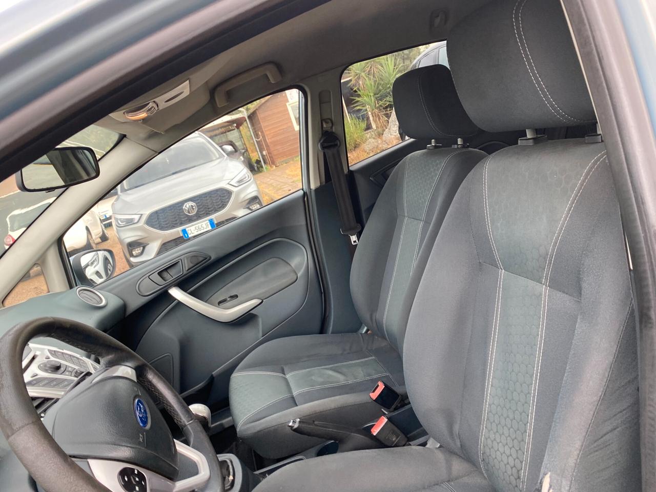 FORD FIESTA 1.4 TDCI ANNO 2009 TITANIUM