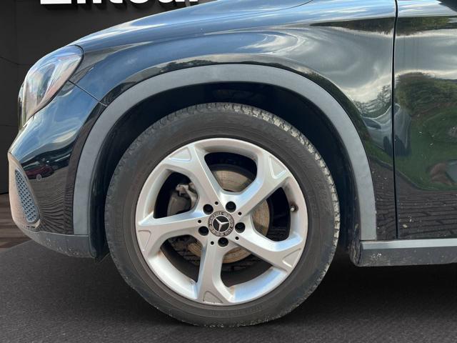 MERCEDES-BENZ GLA 180 Sport