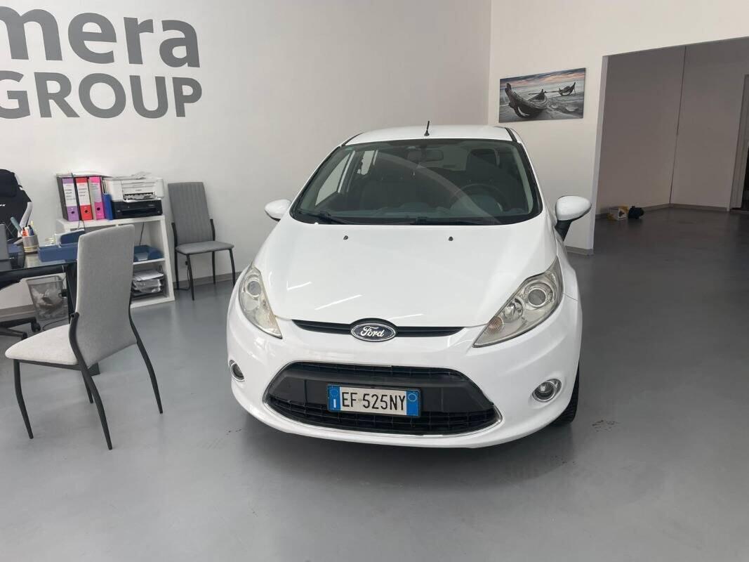 Ford Fiesta 1.4 5 porte Bz.- GPL Titanium