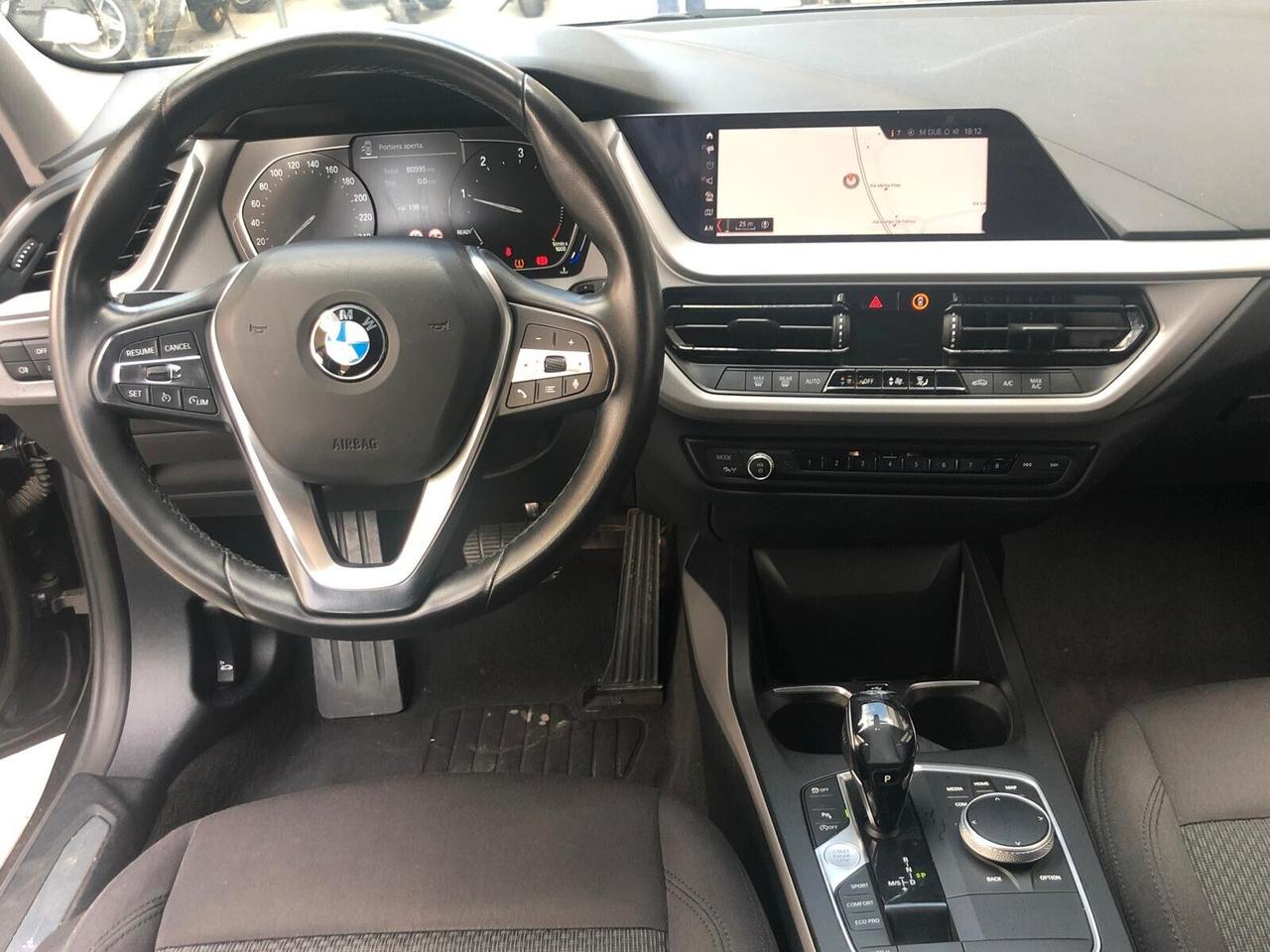 Bmw 116 116d 5p. Business Advantage