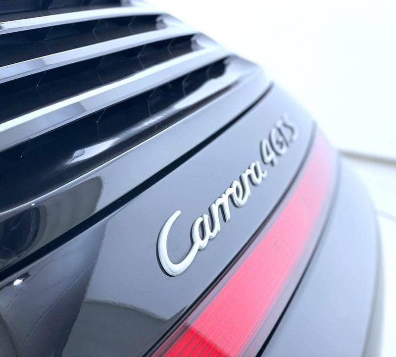 Porsche 911 CARRERA 4 Cabriolet GTS PDK