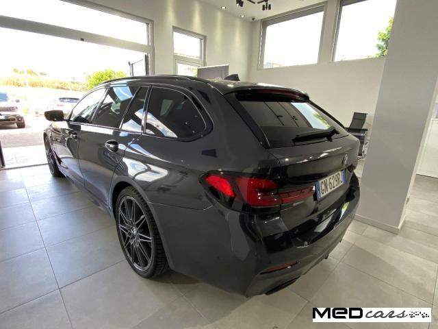 BMW - Serie 5 Touring - 520i Touring Msport