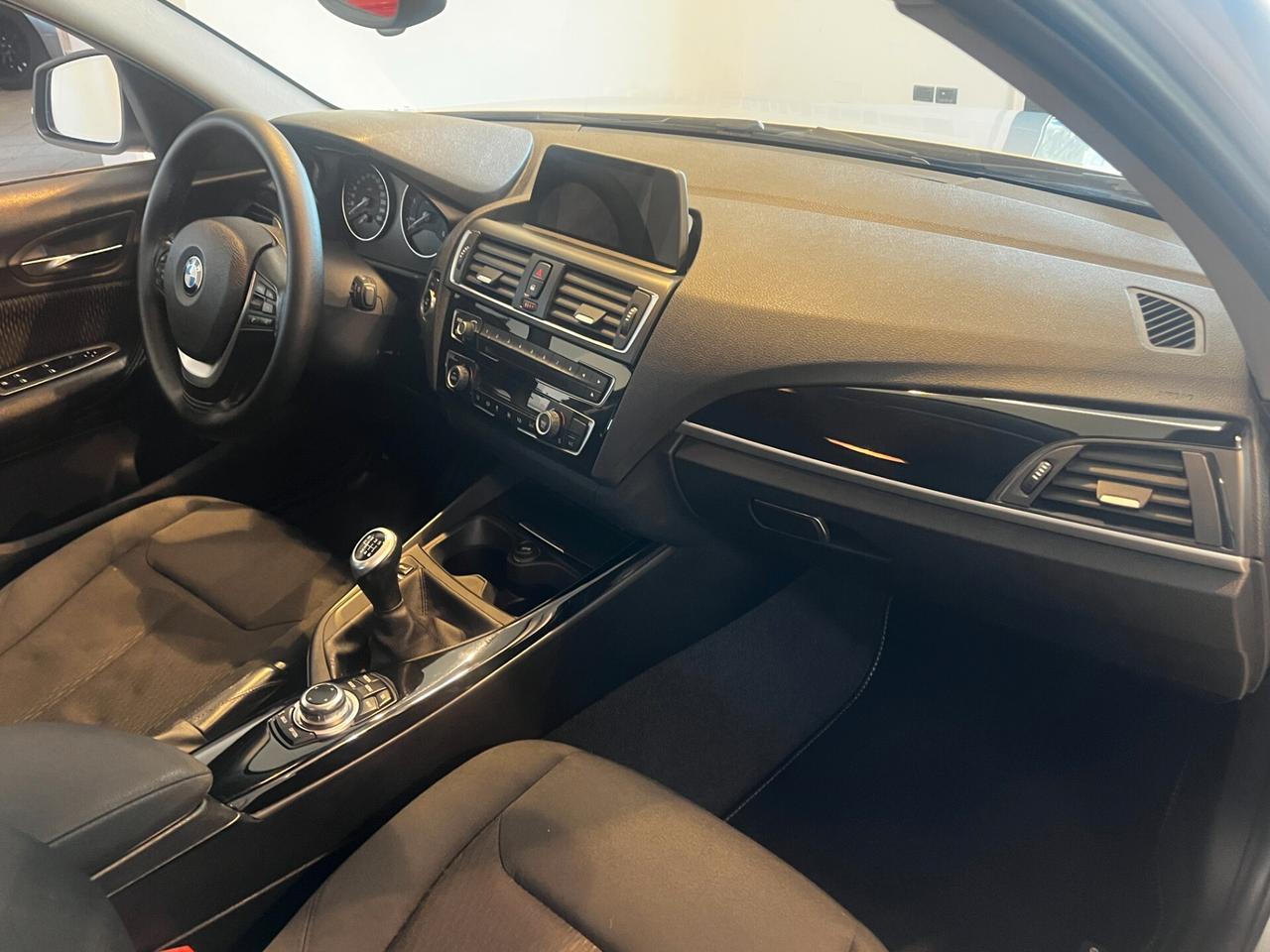 Bmw 116 116d 5p. Sport