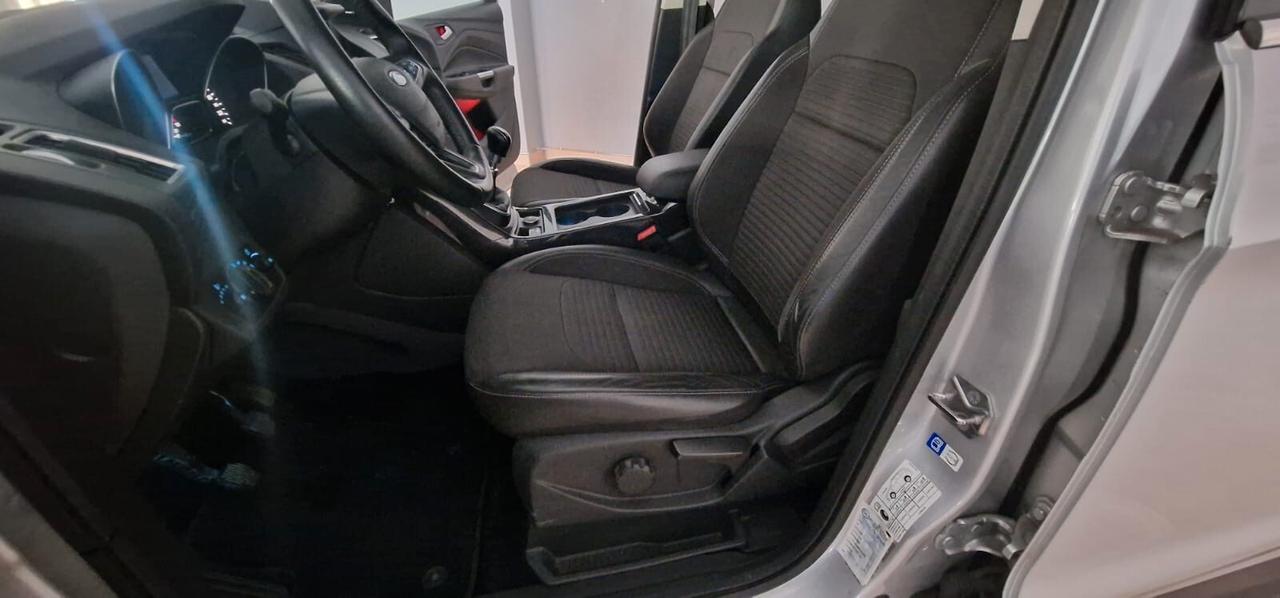 KUGA 2.0 TDCI 150 CV 4WD SUPER ACCESSORIATA