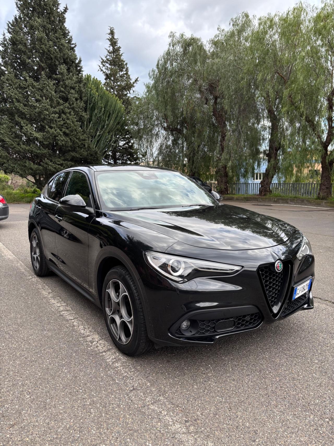 Alfa Romeo Stelvio 2.2 190 CV Executive 2022 total black