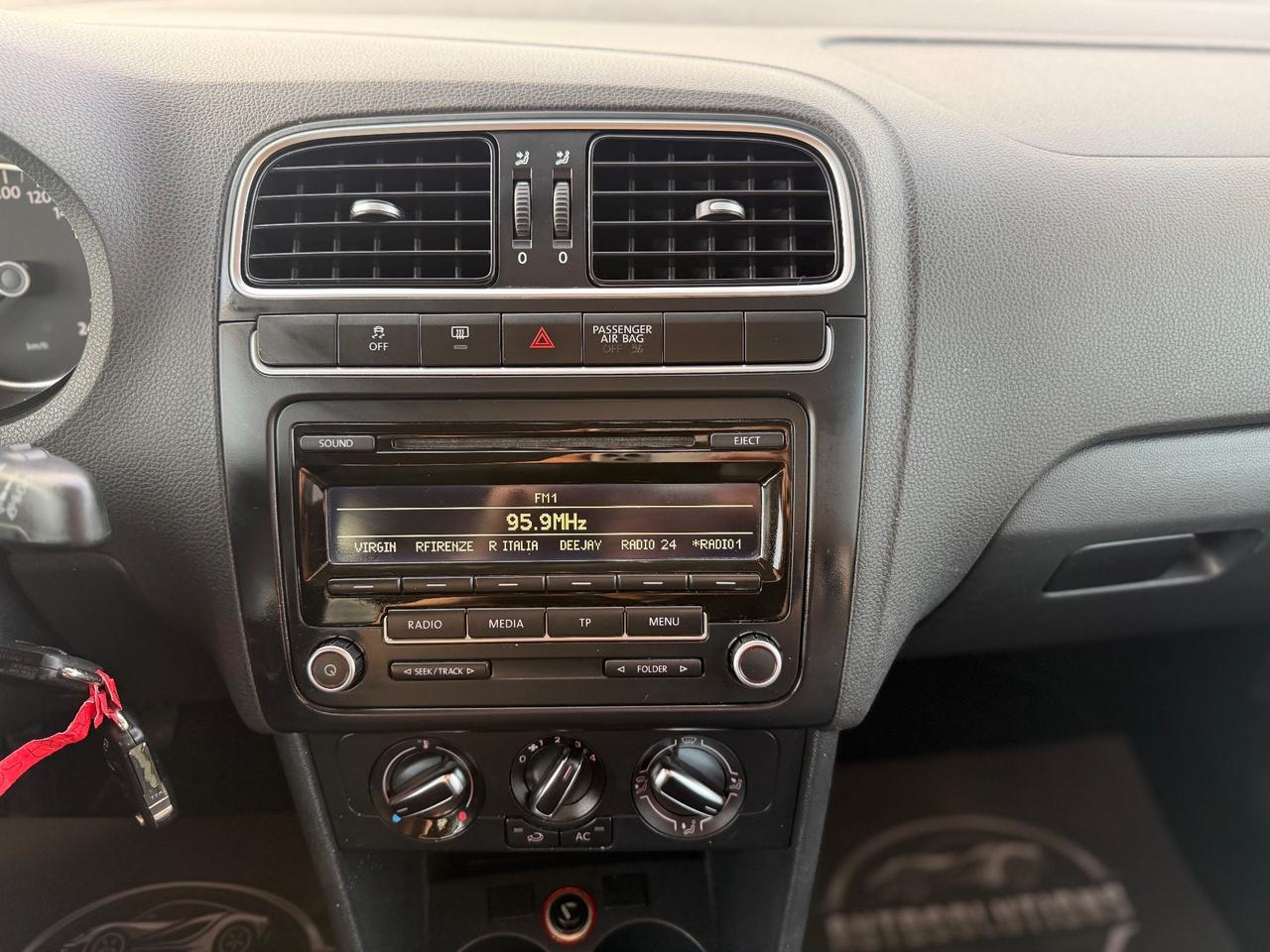 Volkswagen Polo 5p 1.2 tdi 75cv Ok neopatentati
