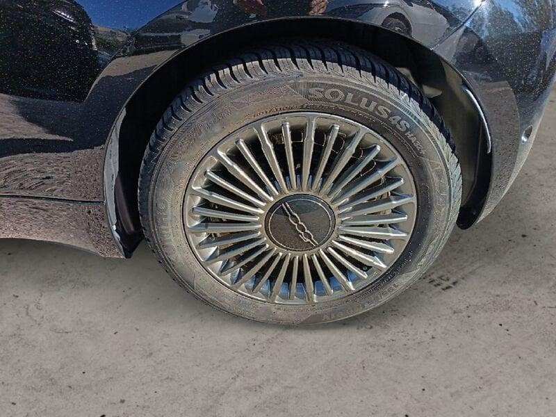 FIAT 500 500e 42 kWh La Prima