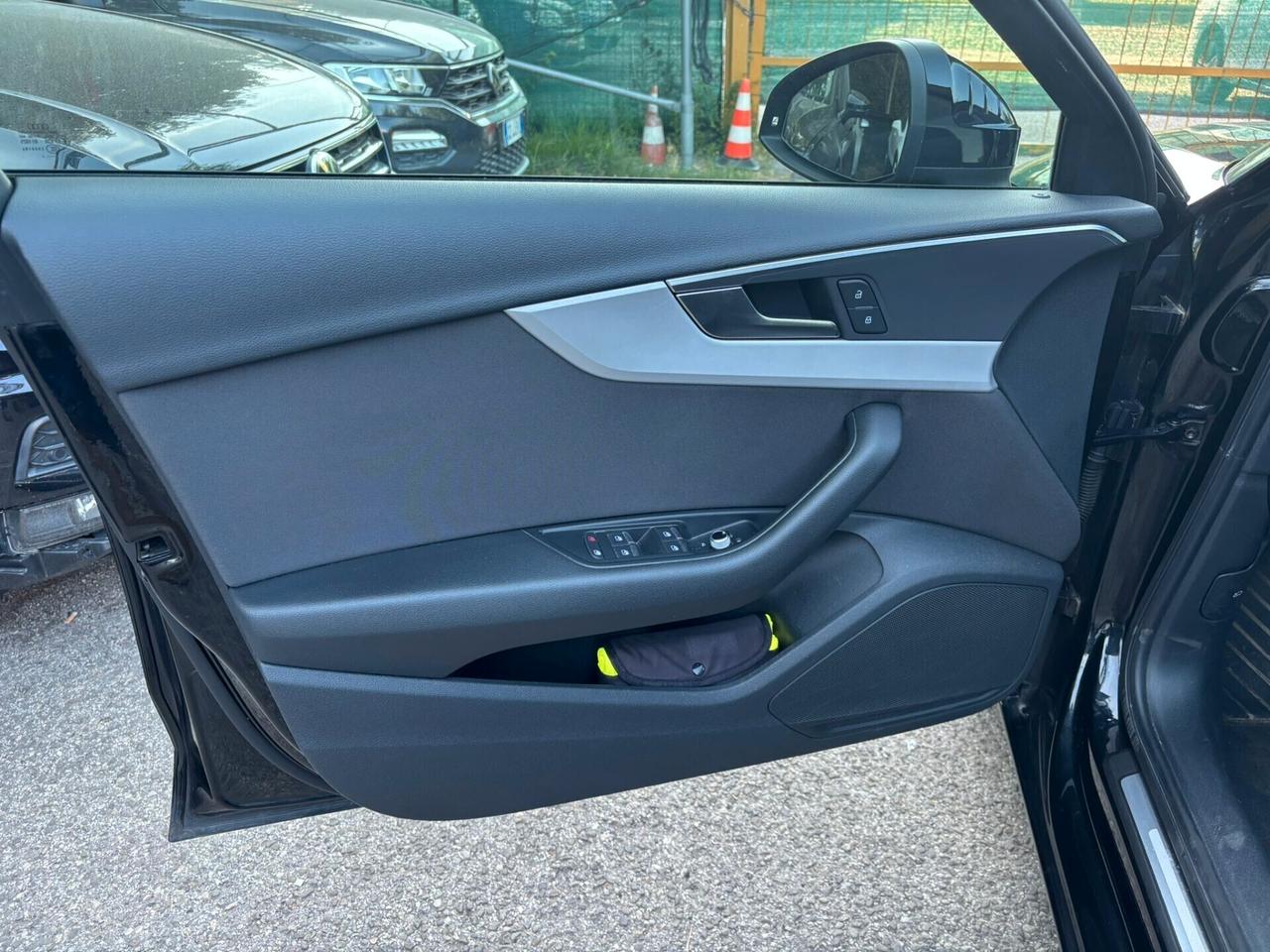 Audi A4 Avant 2.0 TDI 163 CV S tronic Ibrida