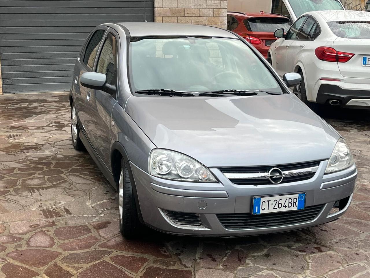 Opel Corsa 1.2i 16V cat 5 porte Sport adatta neopatentati