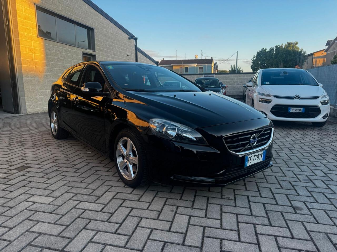 Volvo V40 D2 R-design Momentum