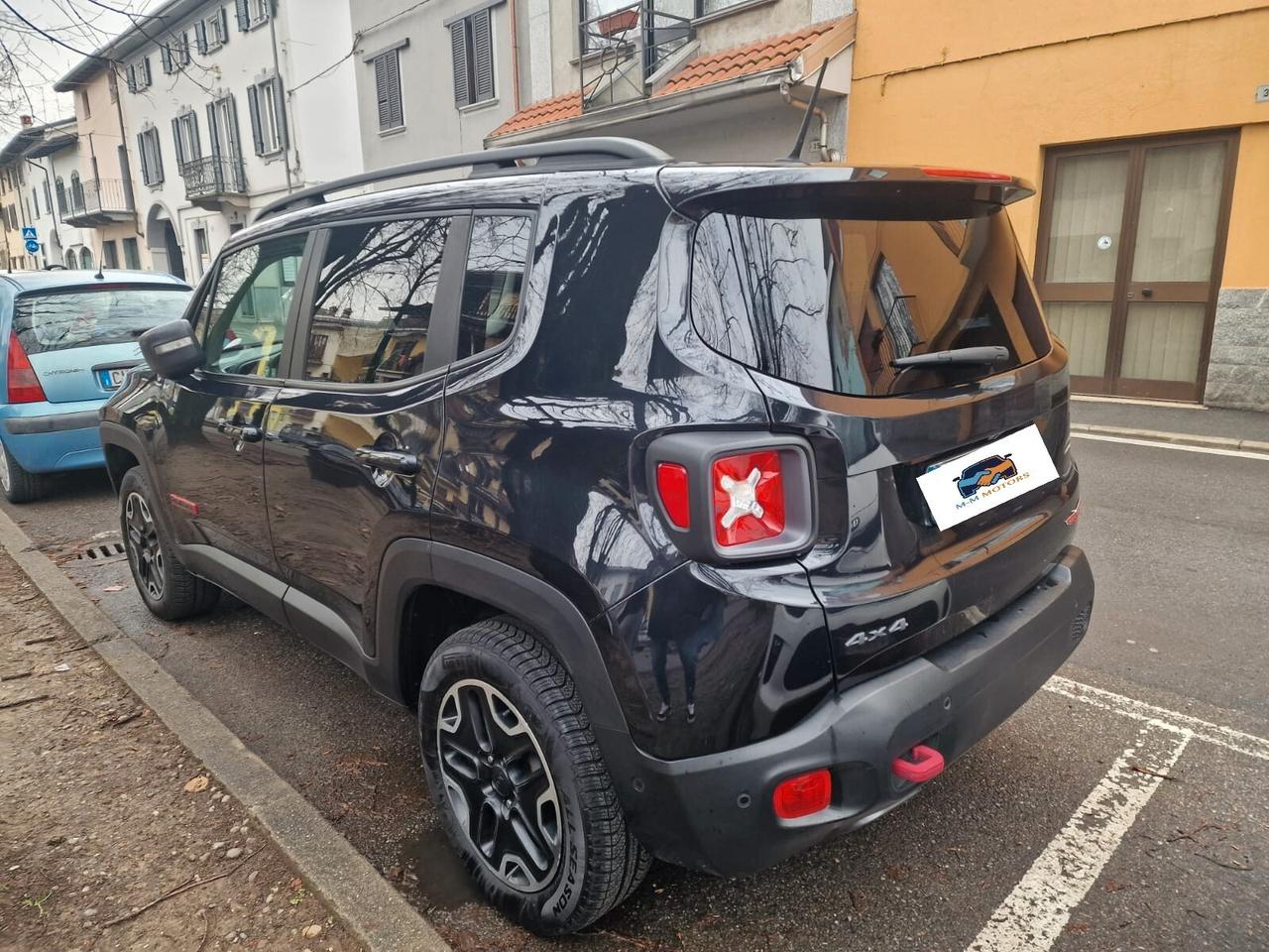 Jeep Renegade 170CV 4WD Trailhawk DISTRIBUZIONE NUOVA