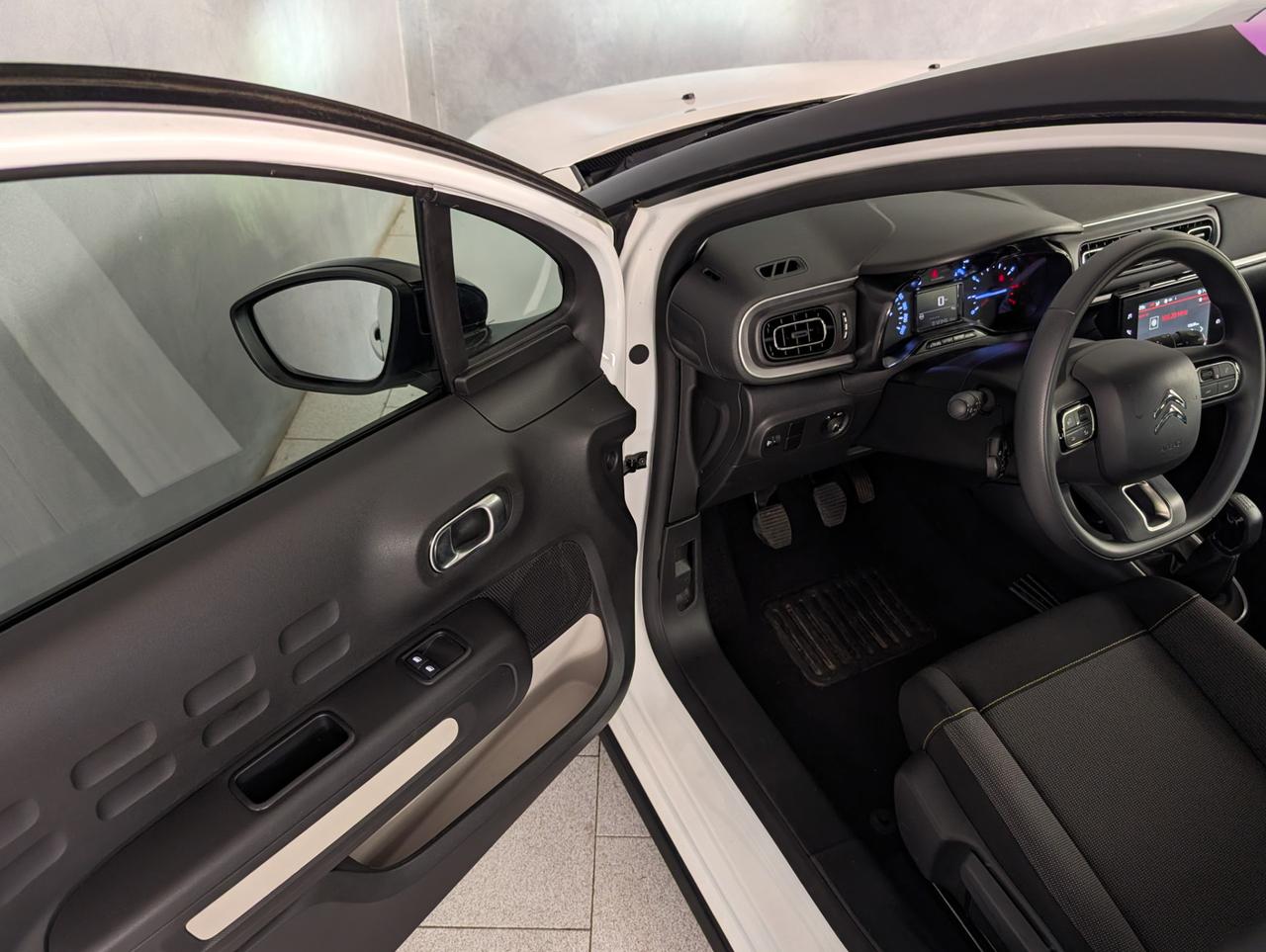Citroen c3 iii 1.2 puretech 83cv C-Series