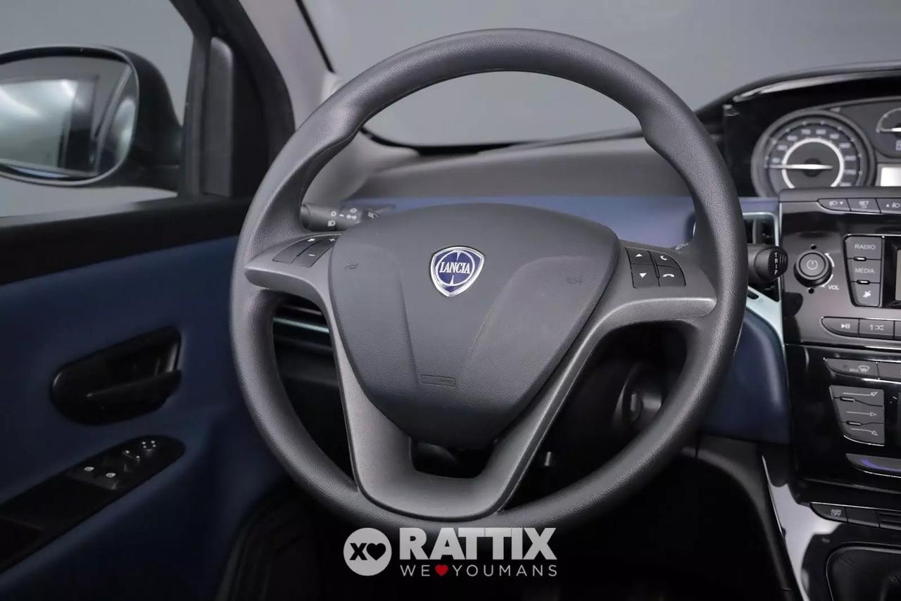 Lancia Ypsilon 1.0 Firefly Hybrid 70CV Silver