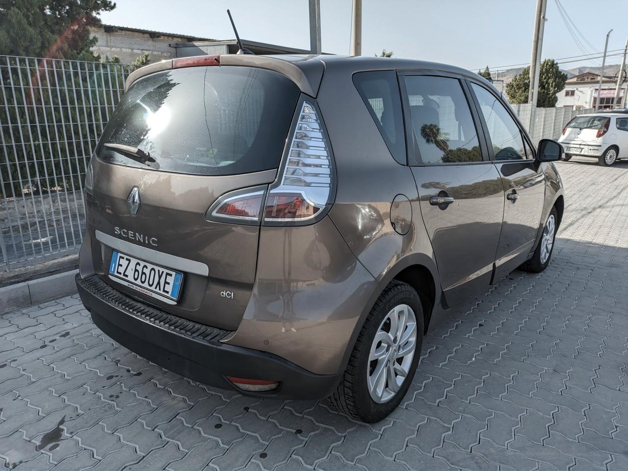 Renault Scenic Xmod 1.5 dCi 110CV Limited 2015