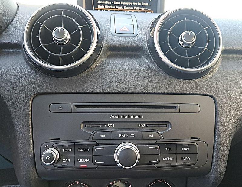 Audi A1 A1 Sportback 1.6 tdi Attraction s-tronic