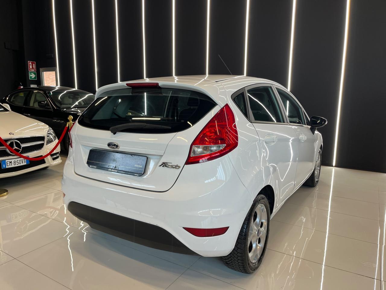 Ford Fiesta 1.2 60CV 5 porte Titanium OK NEOPATENTATI