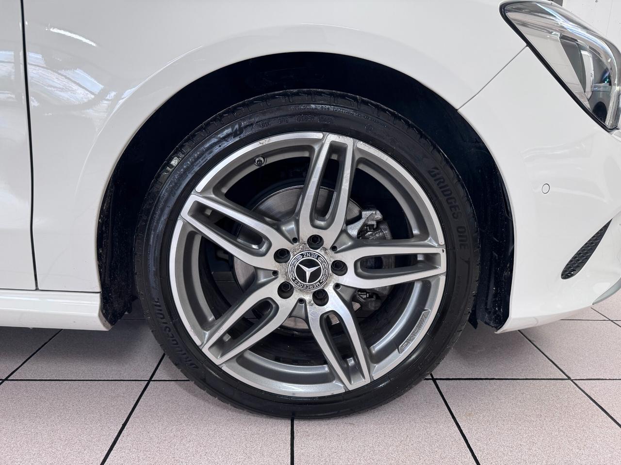 M.B. CLA Shooting Brake 200 d 4Matic Automatic