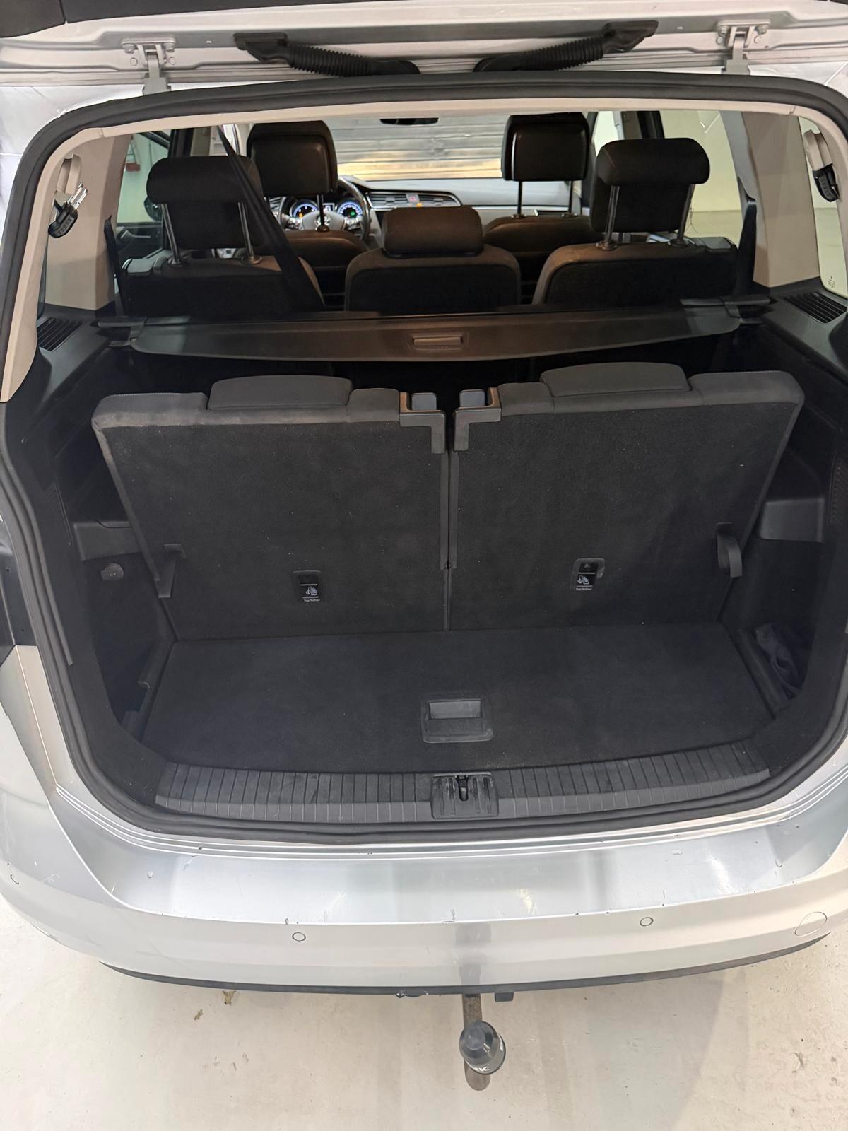 Volkswagen Touran 2.0 TDI 150 CV SCR DSG Comfortline BlueMotion Tech-Neopatentati
