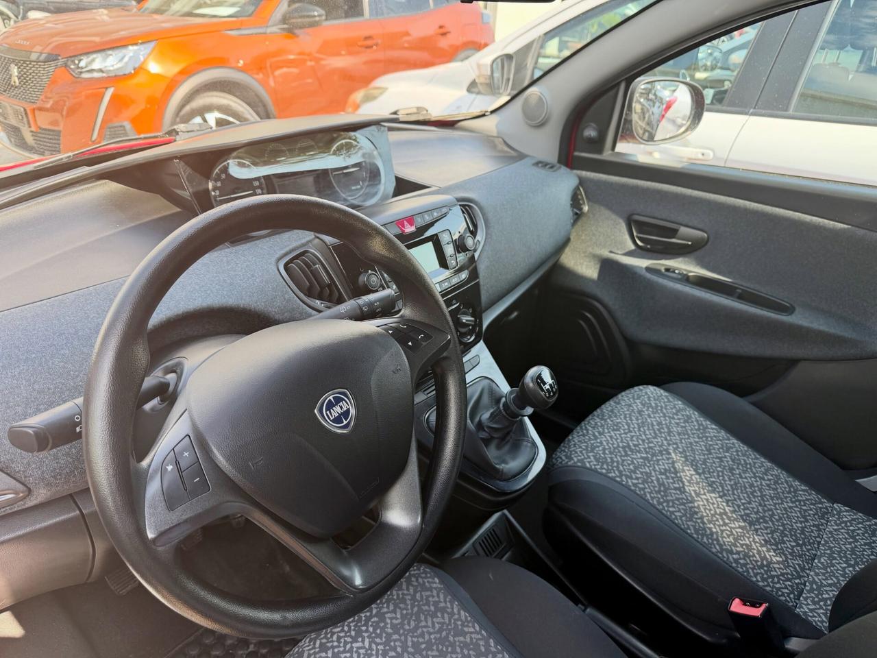 LANCIA YPSILON SILVER 1.0 HYBRID
