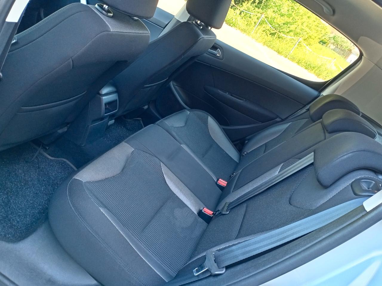 Peugeot 308 1.6 8V e-HDi 112CV Stop&Start 5p. Active