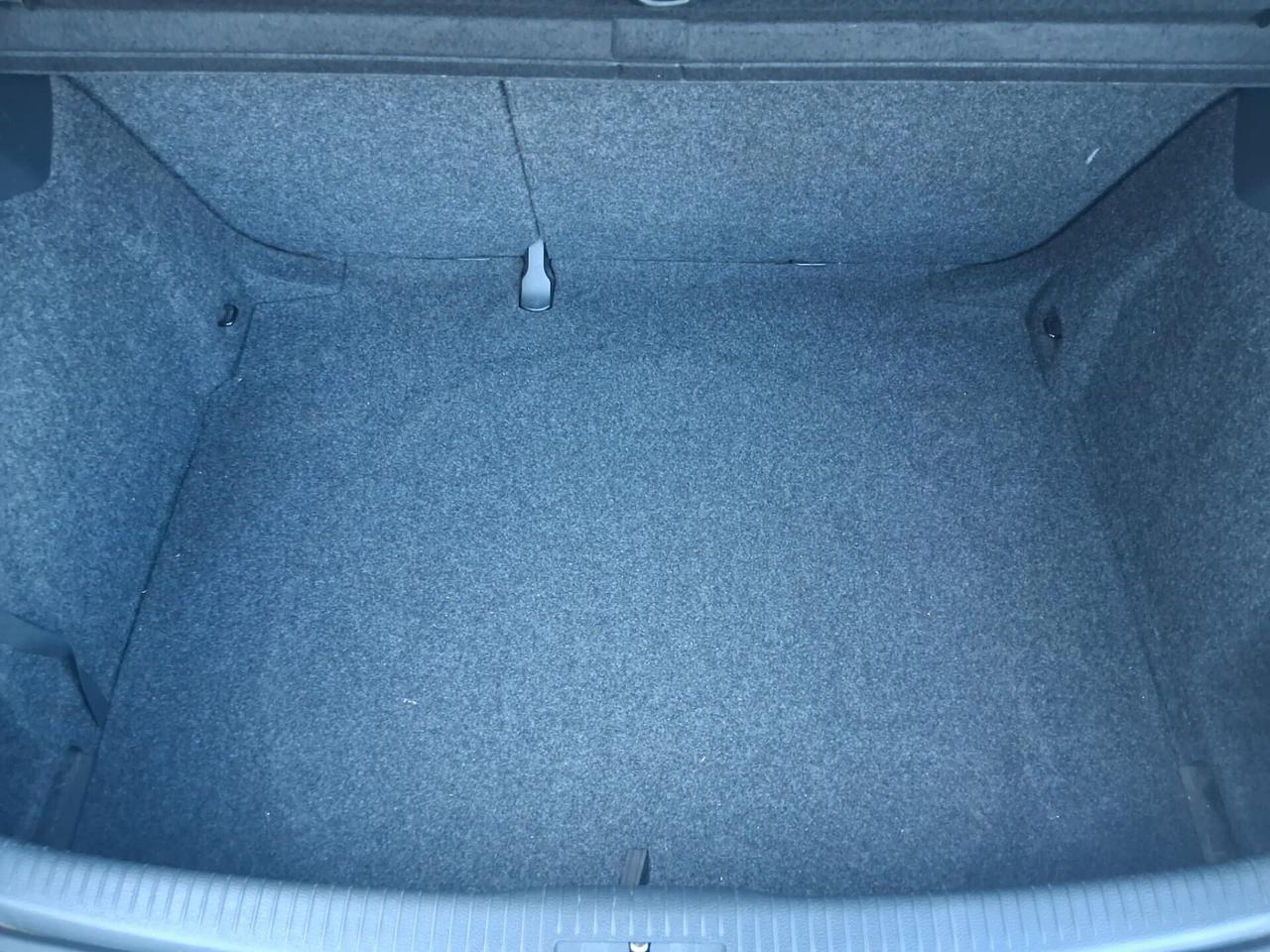 Volkswagen Golf 1.6 TDI DPF 5p. Highline