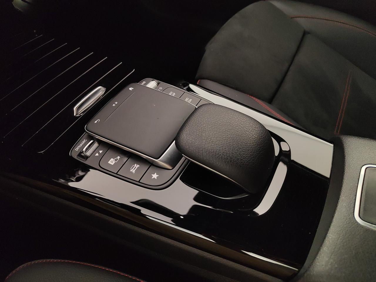 Mercedes-Benz A 180 d Premium auto