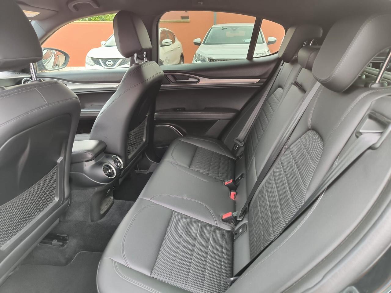 Alfa Romeo Stelvio 2.2 Turbodiesel 160 CV AT8 RWD Sprint