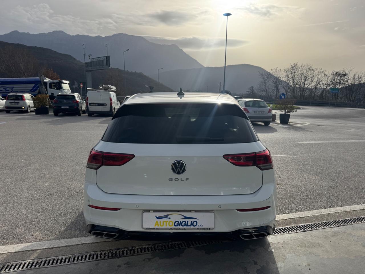 Volkswagen Golf 2.0 TDI 150 CV DSG SCR R-Line