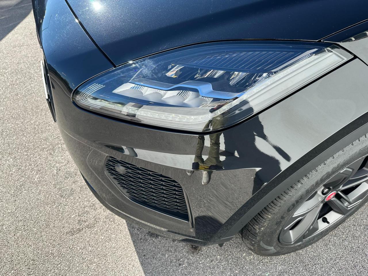 Jaguar E-Pace 2.0d i4 mhev R-Dynamic Black awd 163cv auto