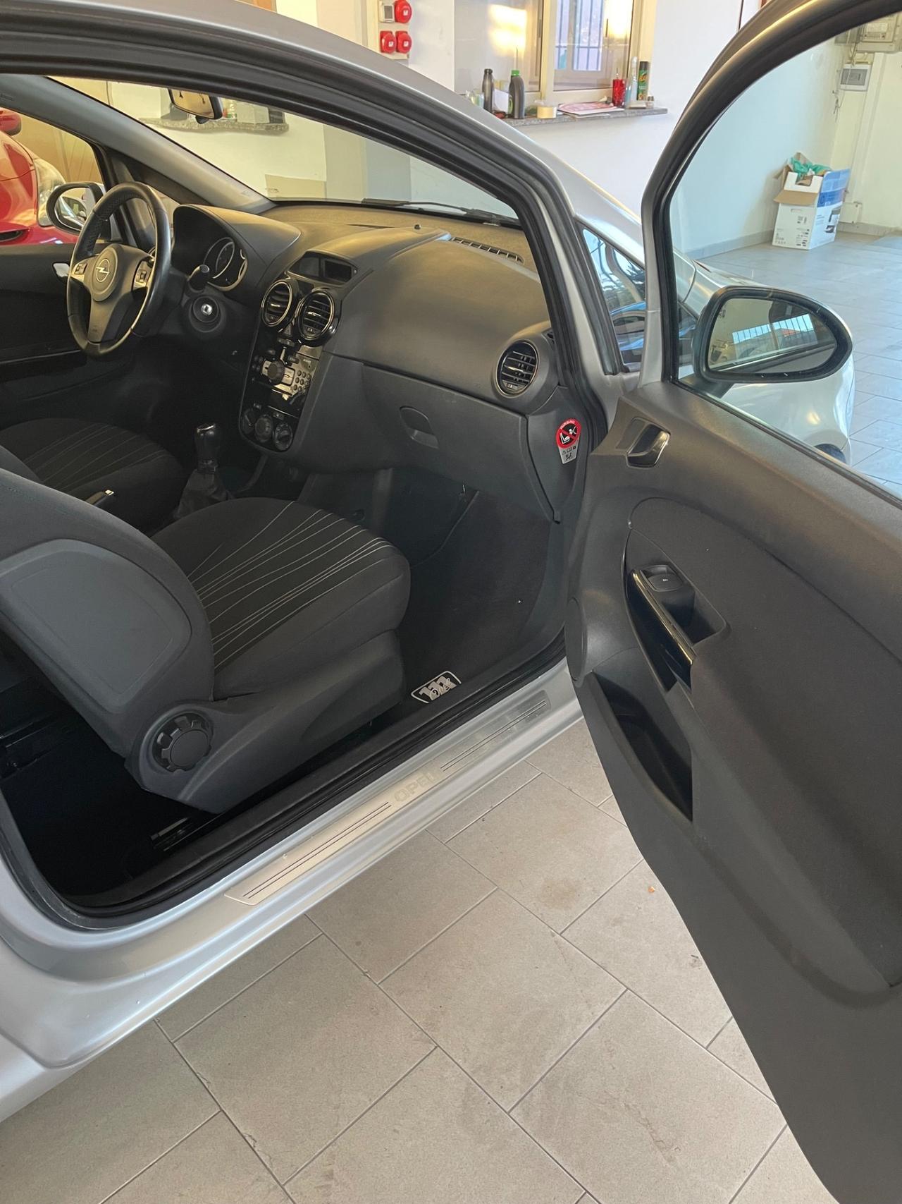 Opel Corsa 1.3 CDTI 95CV F.AP. 5 porte Cosmo