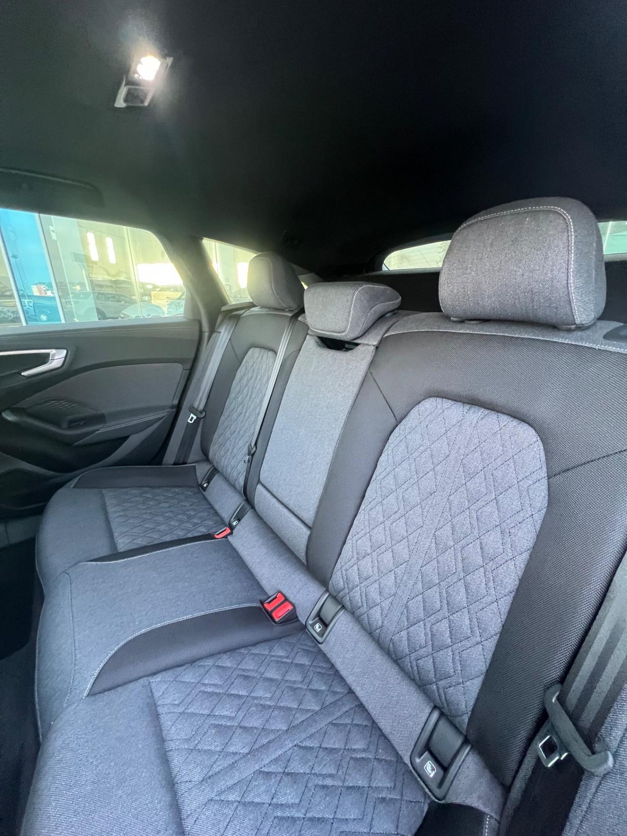 Audi A5 Avant TFSI 150 kW S tronic Line edition Possibilità noleggio no scoring