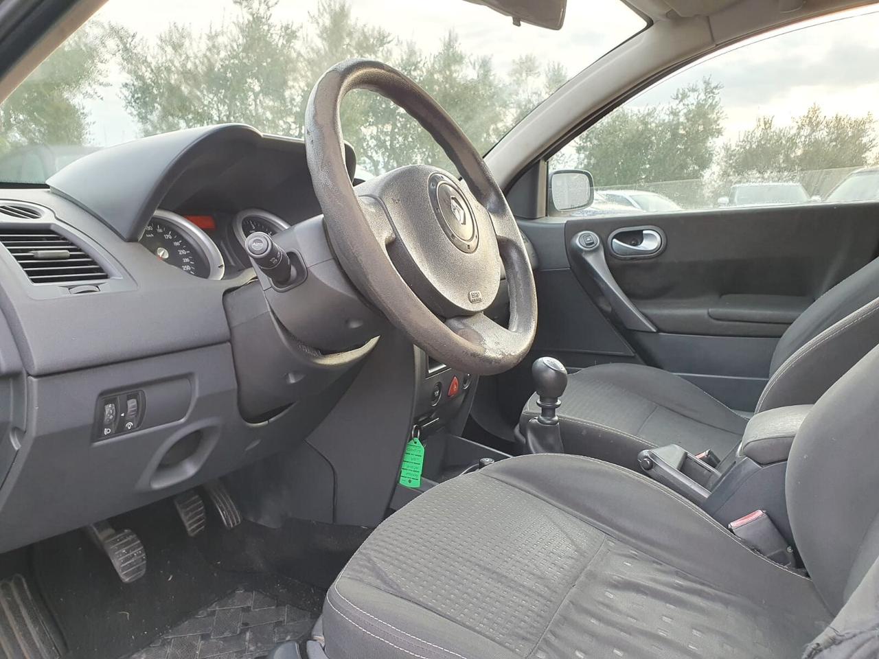 Renault Mégane 1.5 dCi/105CV Grandtour Confort Authentique