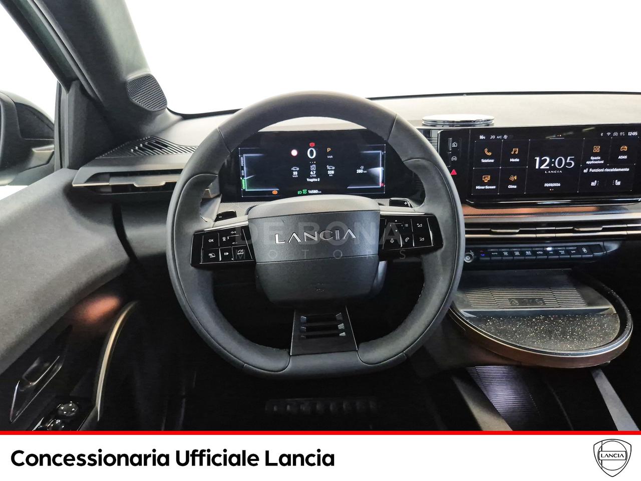 Lancia Ypsilon 1.2 mhev edizione cassina e-dct