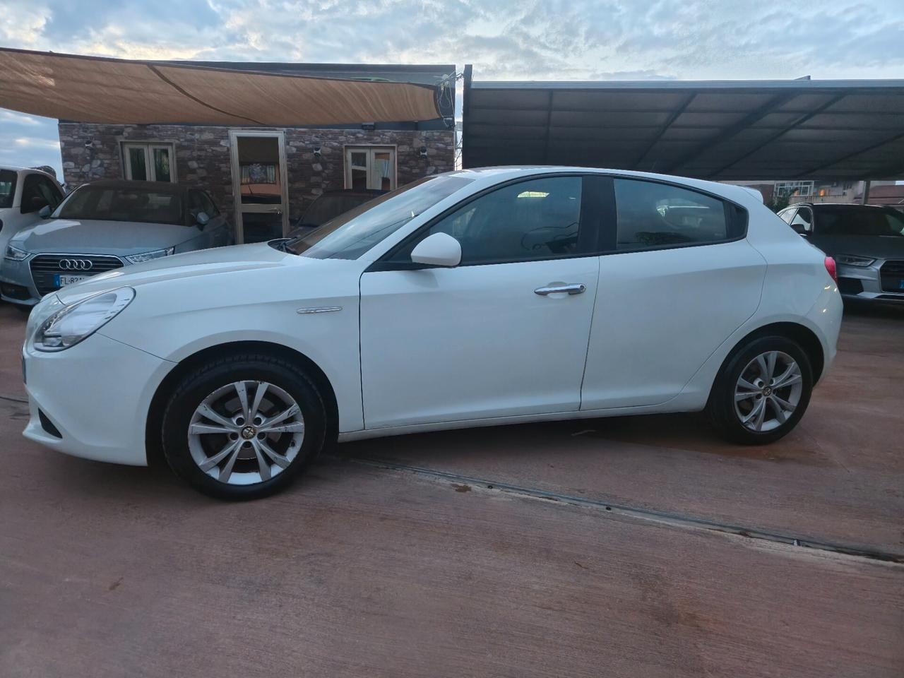 Alfa Romeo Giulietta 2.0 JTDm-2 140 CV Distinctive